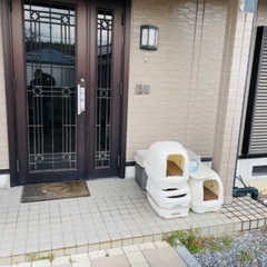 システムトイレ4個＆お湯を作る水飲み器の画像