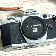 家電 カメラ ミラーレス OLYMPUS オリンパス omd レンズ ボディ　　