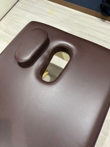 折り畳み式マッサージベッド