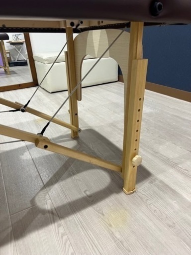 折り畳み式マッサージベッド