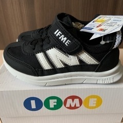 靴/バッグ 靴 スニーカーの画像
