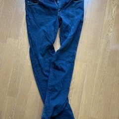 ユニクロ　メンズ　スキーニージーンズ32インチ(81cm)