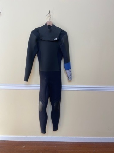 ウエットスーツ(サーフィン)