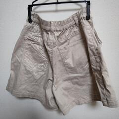 ハニーズ ベージュ ショートパンツ Lの画像