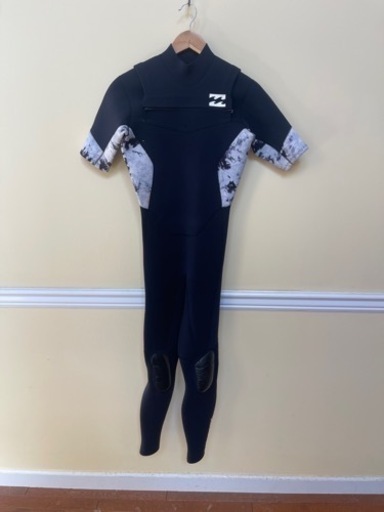 ウエットスーツ(サーフィン)