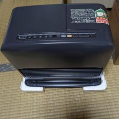 日立 石油ファンヒーター 美品 (取扱説明書付き)の画像