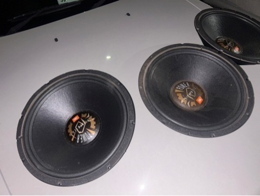 JBLサブウーファー3発