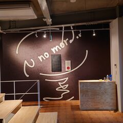 カフェのスタッフの画像