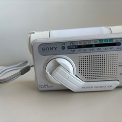 災害用　手動発電可能ラジオ&ライト 値下げ！
