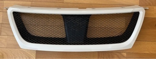 【受渡先決定】 レガシィ BR 後期 メッシュグリル エンブレム無し おまけ（ホーン）