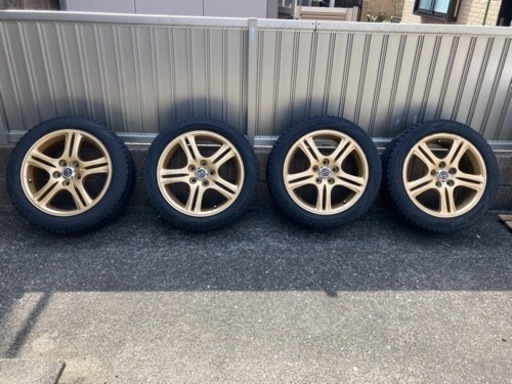 車のパーツ タイヤ、ホイール