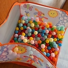 ボールプールの画像