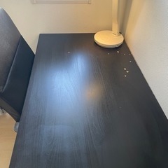 IKEAデスクセット(机・椅子)＋ライトの画像