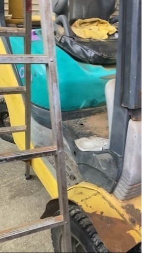 タイヤショベル　ユンホ　建設機械　塗装