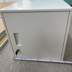 鍵付きロッカー