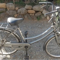 自転車 クロスバイクの画像