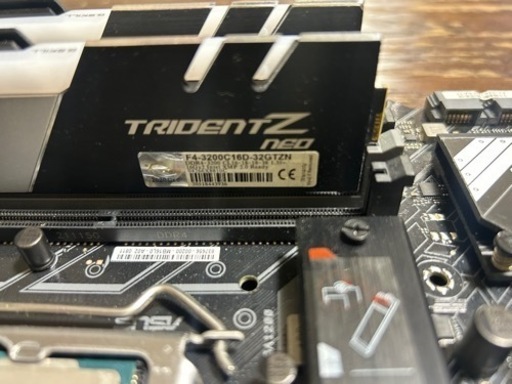 i7-10700kマザーボードメモリ32Gセットパソコン PCパーツ