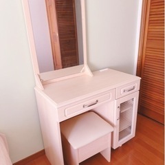 家具 ドレッサーの画像