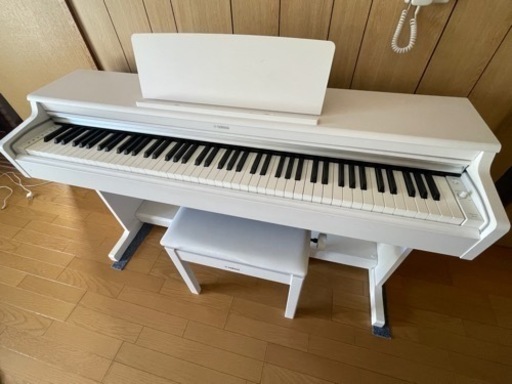 取引予定者決定！YAMAHA ARIUS YDP-164 2020年製　美品中古品　ホワイトウッド調　　　電子ピアノ