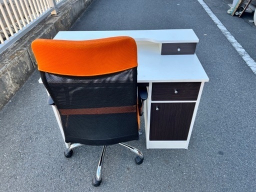 SALE‼️￥6600(税込み)  オフィスデスクチェア、パソコンデスクチェアセット