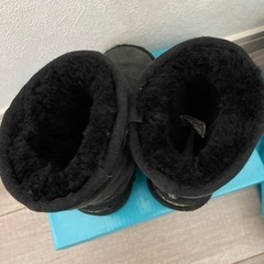 UGG キッズブーツ　　 の画像