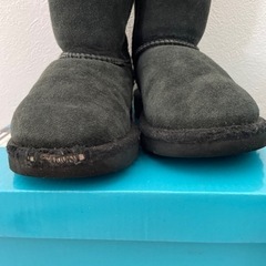 UGG キッズブーツ　　 の画像