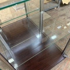 k0322601 3段 ガラスケース 開き扉 コレクションケース コレクションボードアクリルケース フィギュアラック 中古 【引き取り限定】現物品 の画像