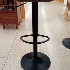 ★ジモティ割あり★  カウンターチェア こげ茶 H×D×W クリーニング済み TJ4907の画像