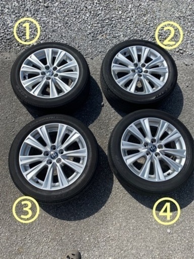 車のパーツ タイヤ、ホイール