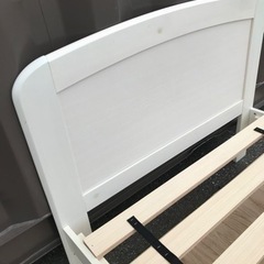 シングルベッドフレームの画像
