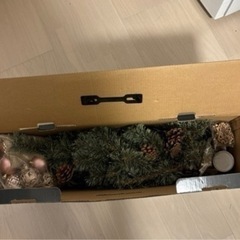 クリスマスツリー　オーナメント付きの画像