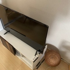 【テレビ・テレビ台セット】　ｱｲﾘｽｵｰﾔﾏ40型TV＋ニトリ　テレビ台