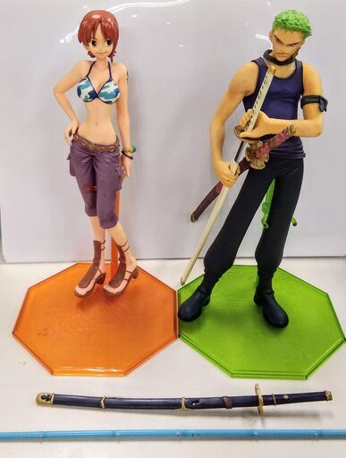 ナミ　ゾロ　ワンピース　フィギュア　２体まとめて