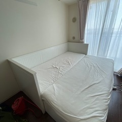 IKEAイケアベッド ダブルベッドの画像