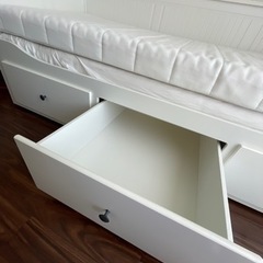 IKEAイケアベッド ダブルベッドの画像