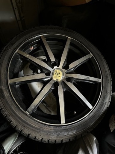 車のパーツ タイヤ、ホイール