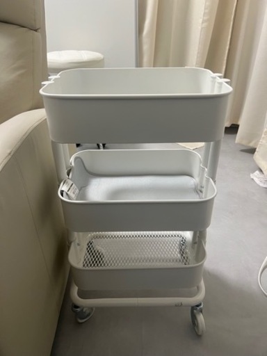 【4/25までに取りに来れる方優先】家具 ソファ 1人用ソファ　リクライニングチェア　IKEA 3段ラック　2点セット