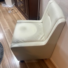 一人用レザーソファの画像
