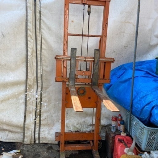 ハンドリフター