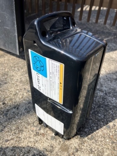 超良品長押し1点滅　電動自転車用バッテリー　ヤマハ　12.3Ah li-ion20 手渡し取引のみ　発送不可