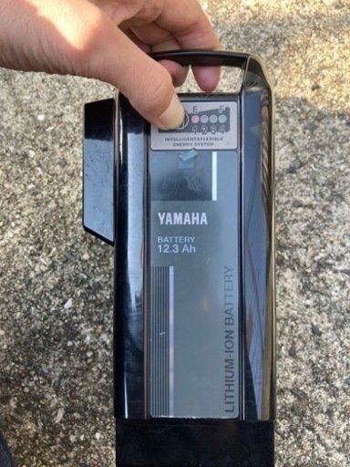 超良品長押し1点滅　電動自転車用バッテリー　ヤマハ　12.3Ah li-ion20 手渡し取引のみ　発送不可