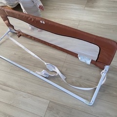 ベッドフェンス　ベビーガードの画像