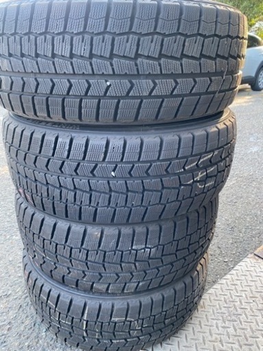 215/45R18タイヤ4本