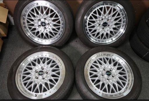 車のパーツ タイヤ