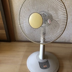 扇風機② 白