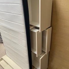 ベッド、マットレス付きの画像