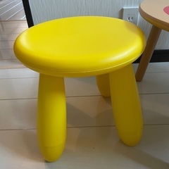 アンパンマンテーブル IKEA MAMMUT マンムット 子ども用スツールの画像