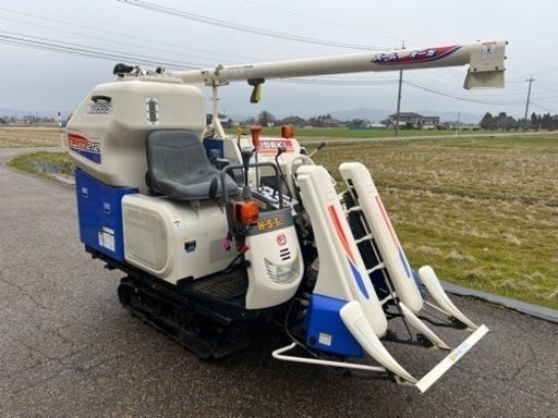 コンバイン イセキ ビバ212 2条刈 12馬力　型式名H062G 中古美品