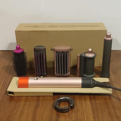 dyson　ドライヤー　ヘアスタイラー　DYSON AIR WRAP HS05