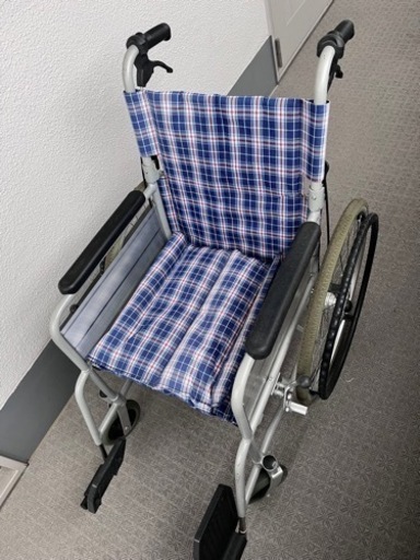 【受付中】アルミ製車椅子(自走、介助兼用)